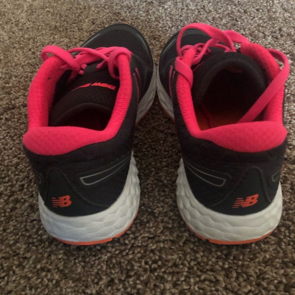 Women’s New Balance Shoes - Picture 4 of 4